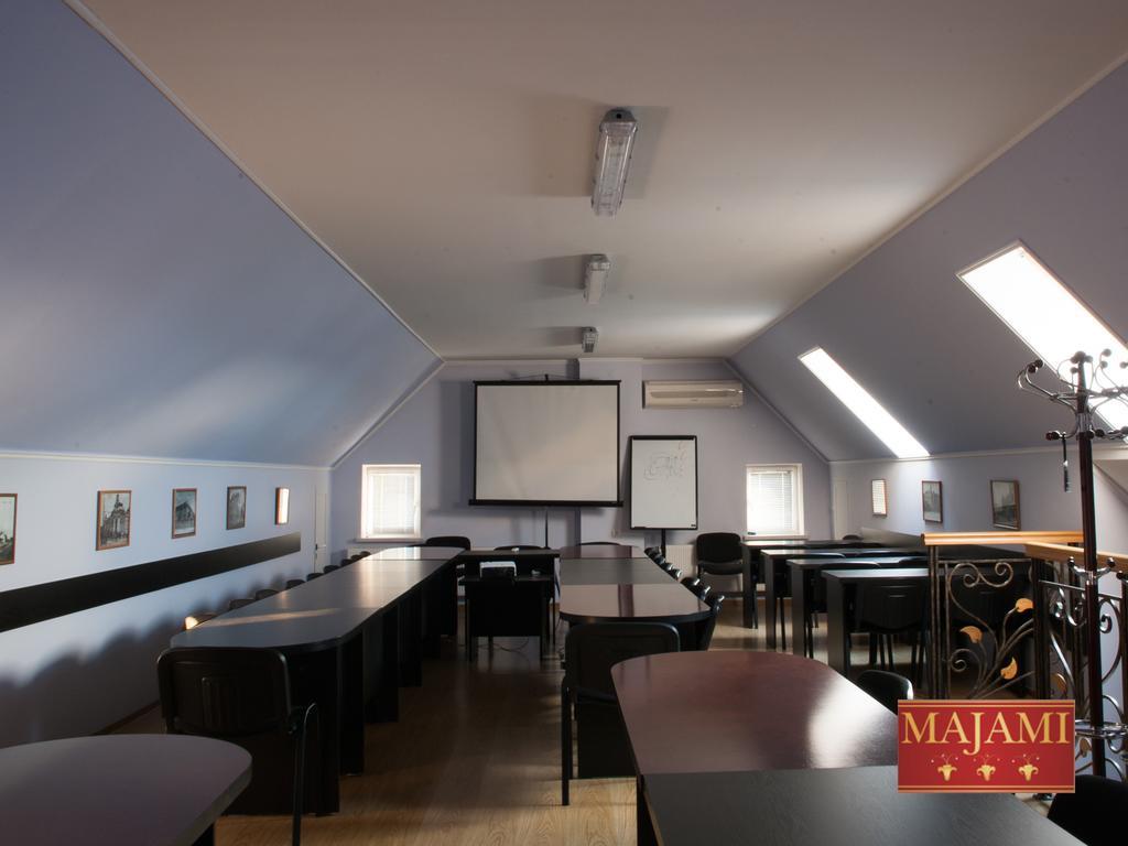Majami Hotel Chisinau Bagian luar foto