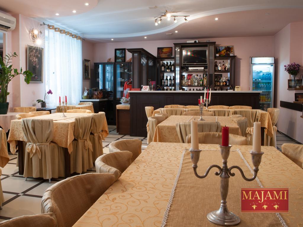 Majami Hotel Chisinau Bagian luar foto
