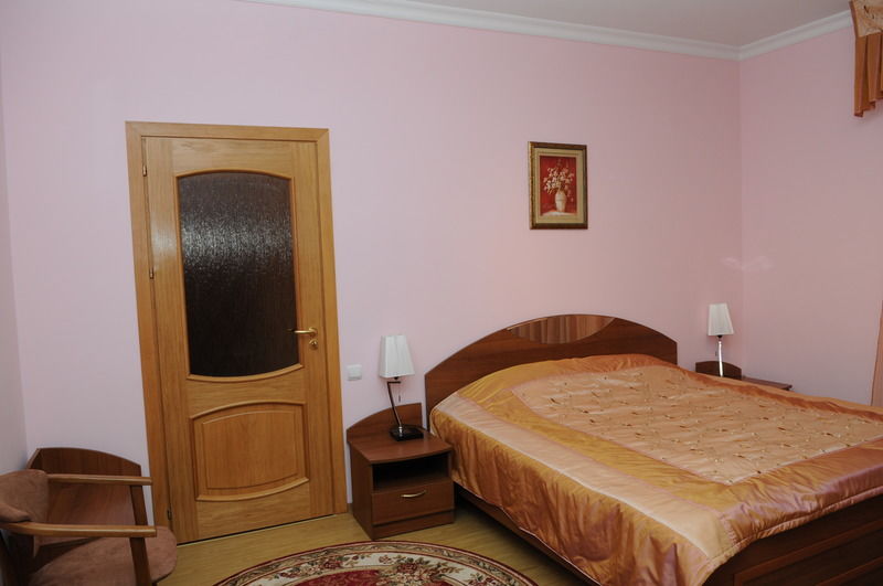 Majami Hotel Chisinau Bagian luar foto