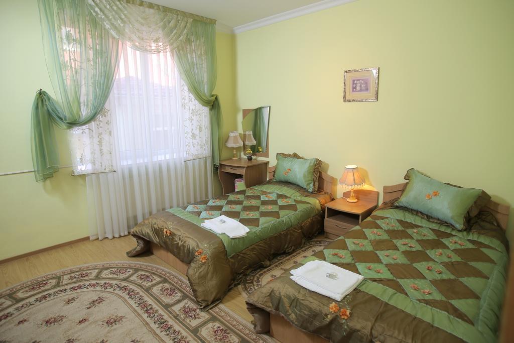 Majami Hotel Chisinau Bagian luar foto